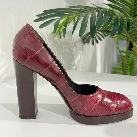 Gucci by Tom Ford Plum Alligator Skin Platform Pumps size 7 - Picture 9 of 11